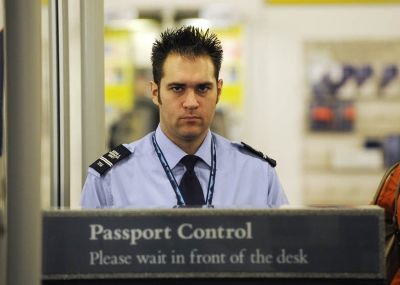 Passport control agents (UK)